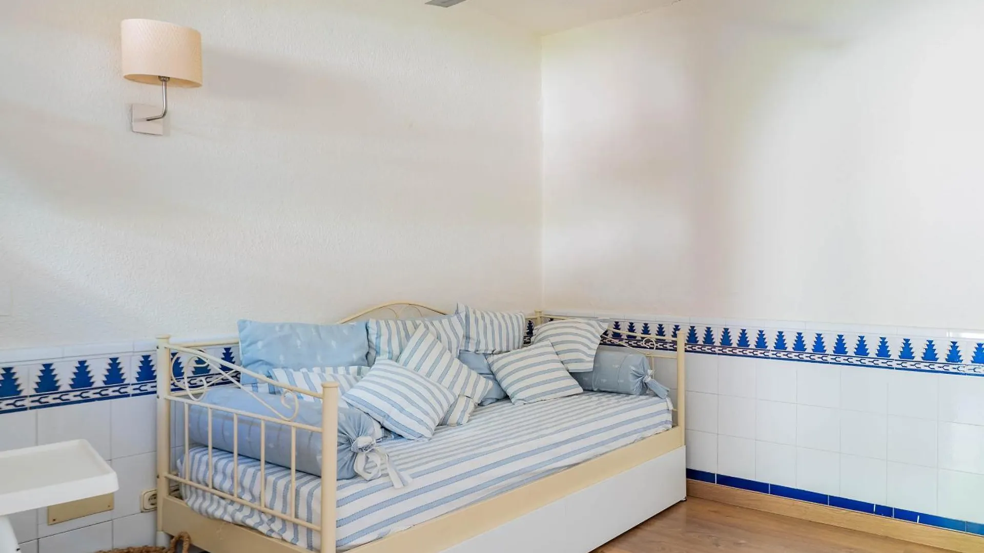 Cubo'S Villa Las Capuchinas & Cave House Torremolinos 0*,  Spain