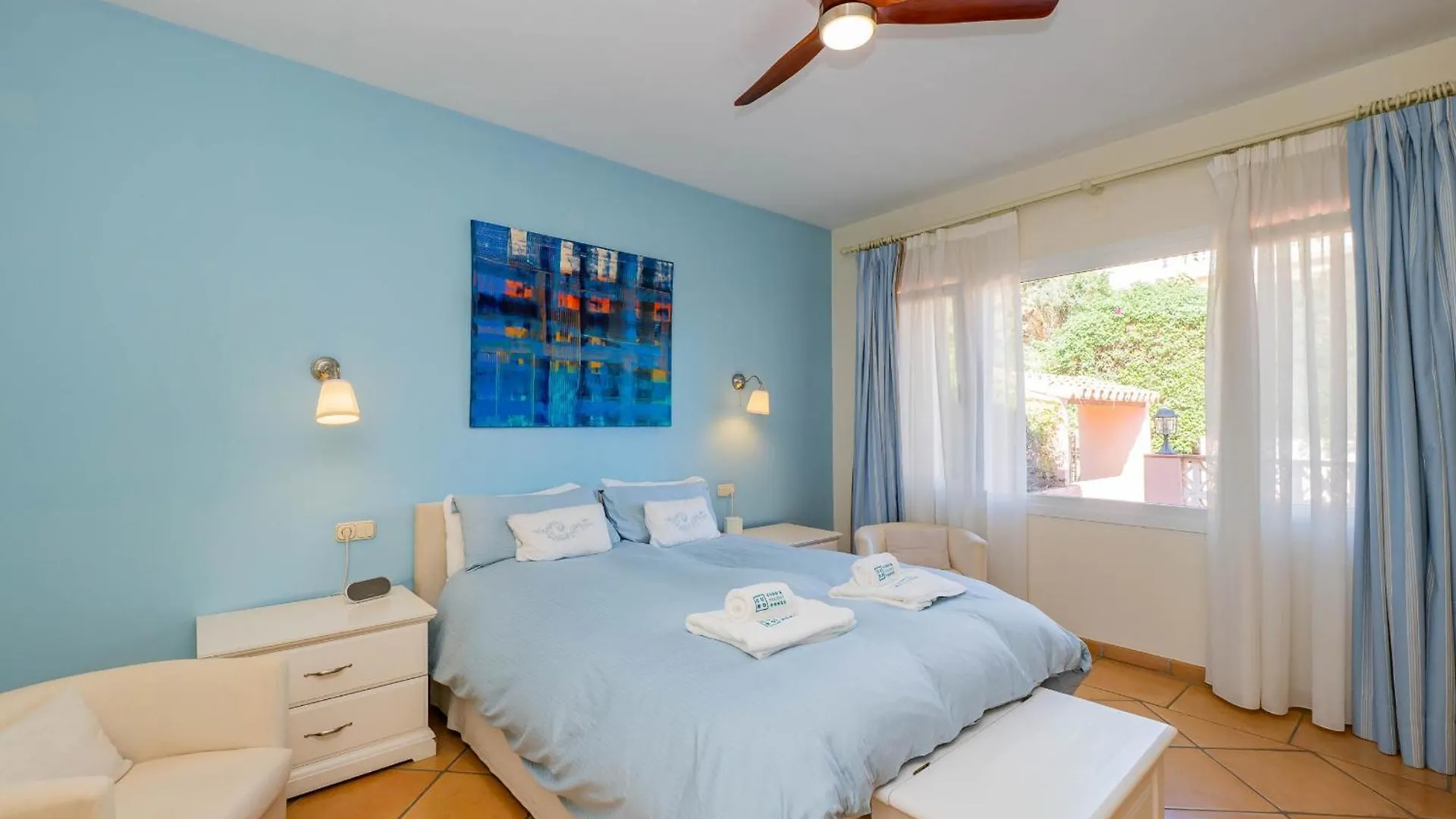 Cubo'S Villa Las Capuchinas & Cave House Torremolinos