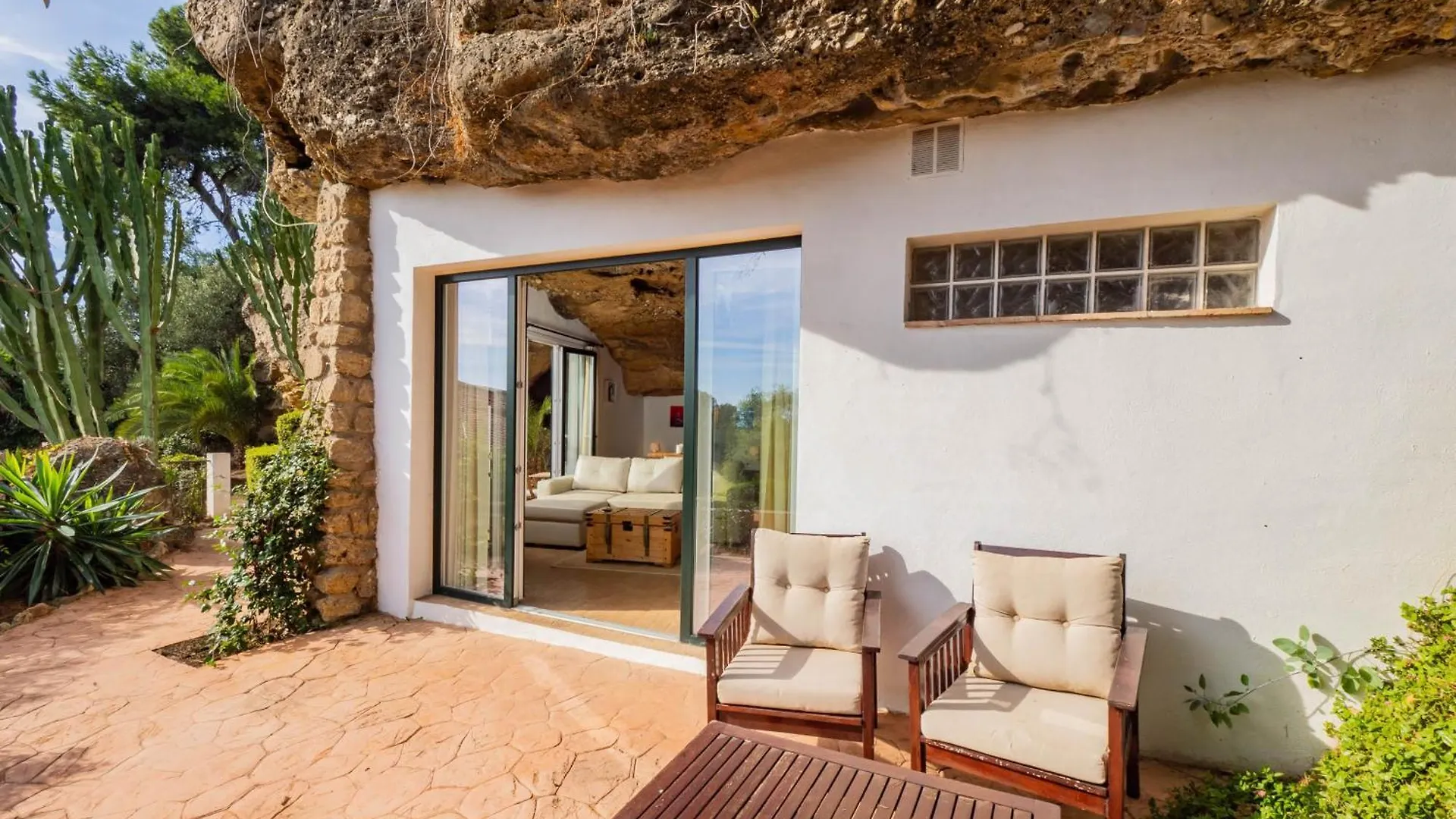Cubo'S Villa Las Capuchinas & Cave House Torremolinos 0*,