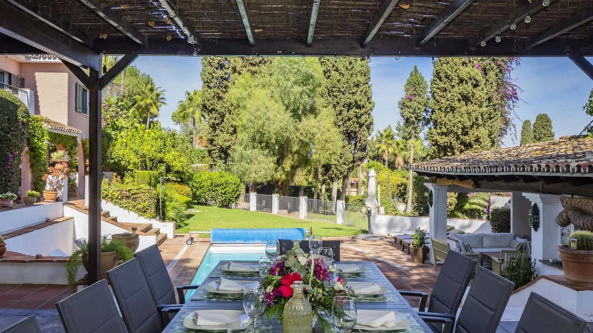 Cubo'S Villa Las Capuchinas & Cave House Torremolinos