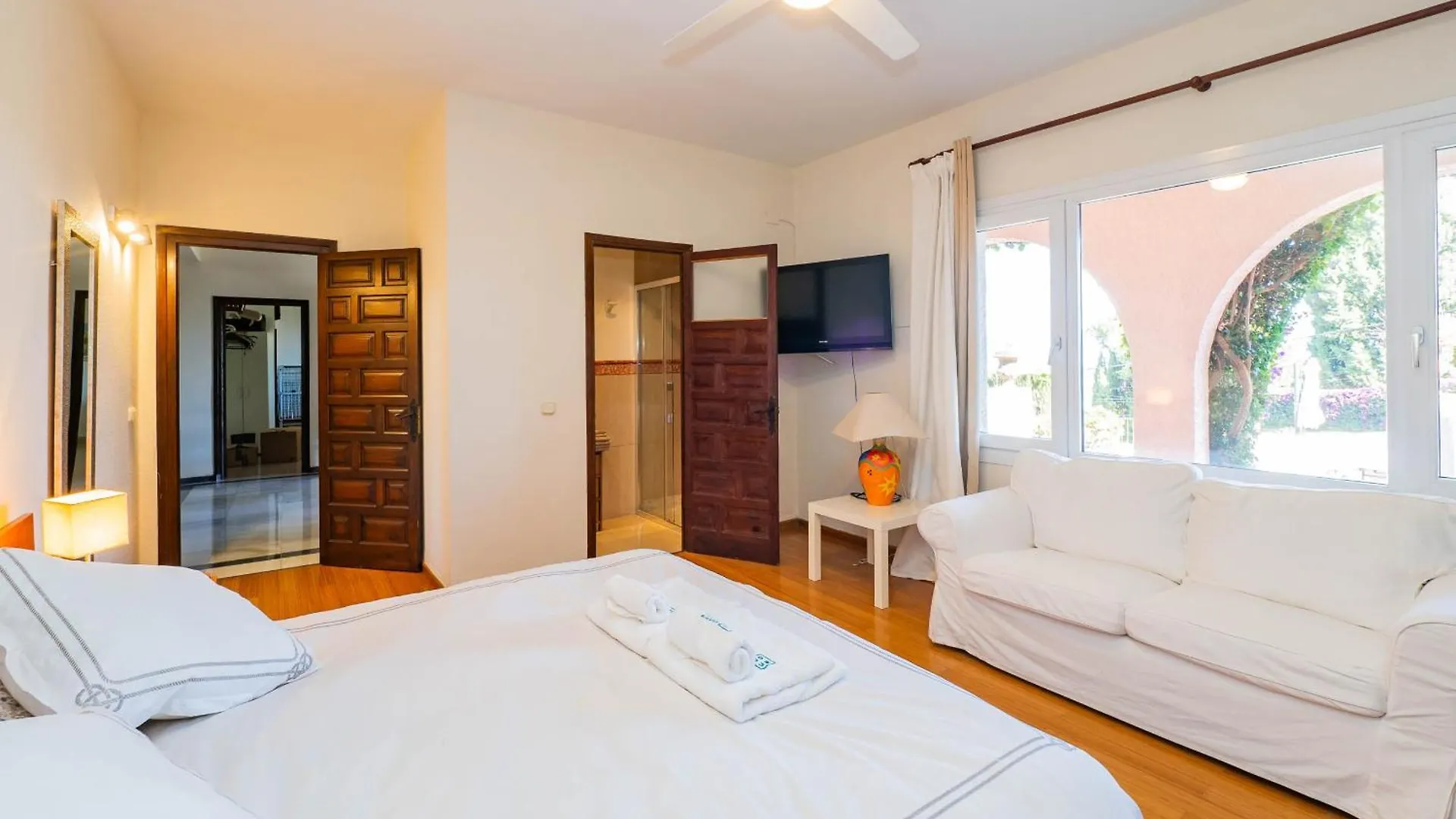 Cubo'S Villa Las Capuchinas & Cave House Torremolinos Spanyolország